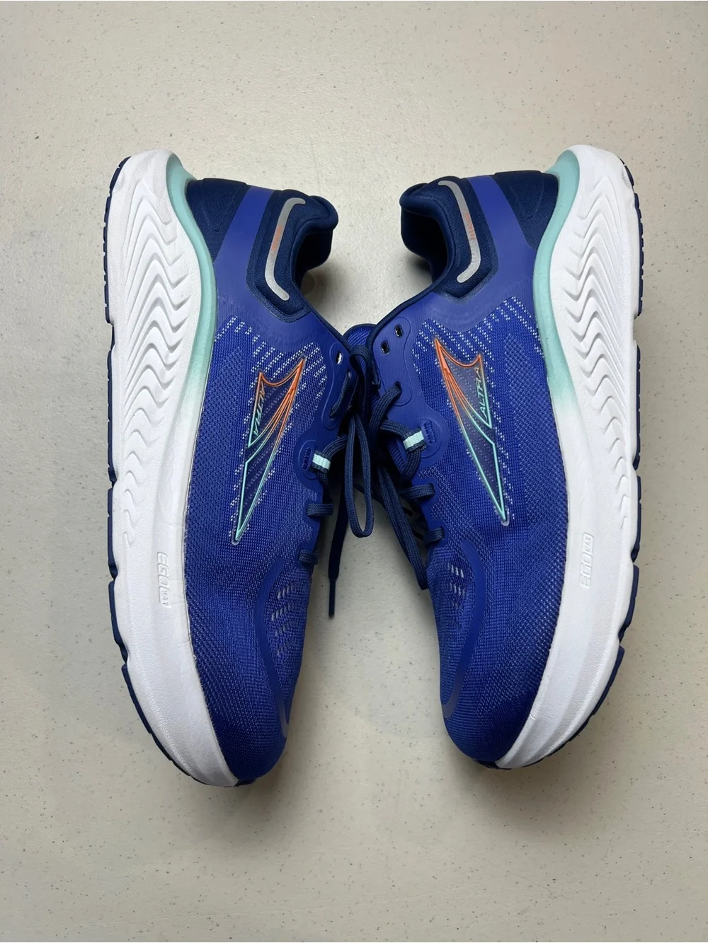 Altra Paradigm 7 Road-Running Shoes - Men's Size 10.5